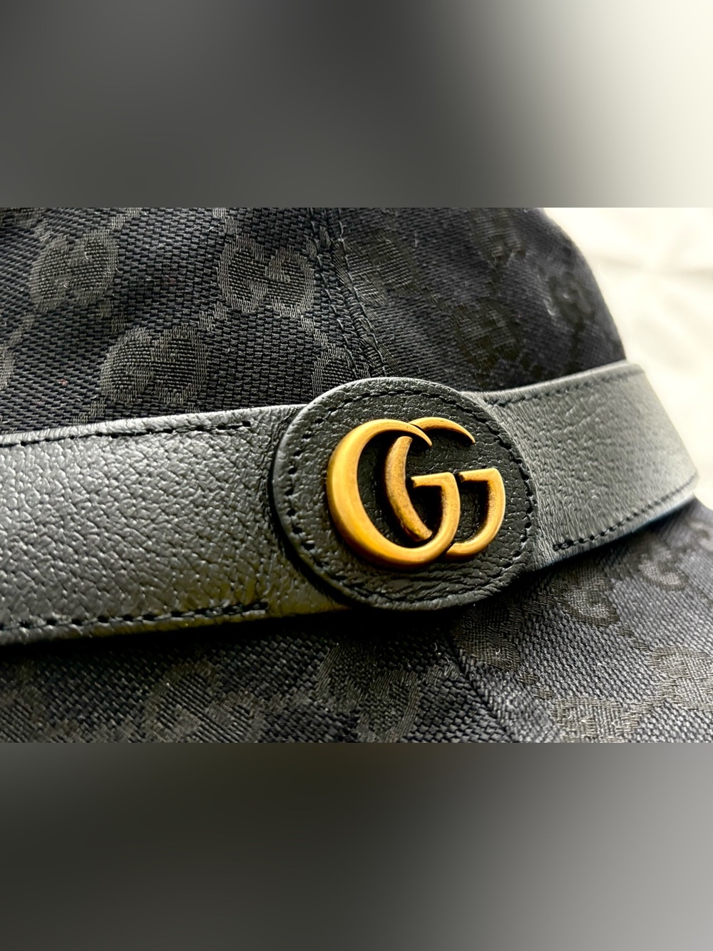 Gucci Black GG Leather-Trim Canvas Bucket Hat w/Gold GG, 58cm, VGUC - Picture 6 of 11